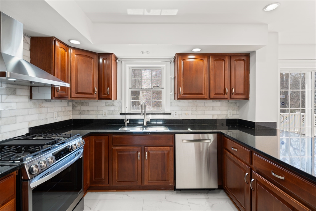 22 Westview Road, Unit 22 Natick, MA 01760 - Photo 10 of 30