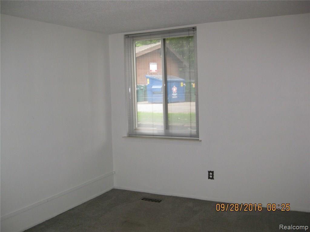 1744 Grove Road Ypsilanti, MI 48198 - Photo 13 of 14 IMG_9040.JPG