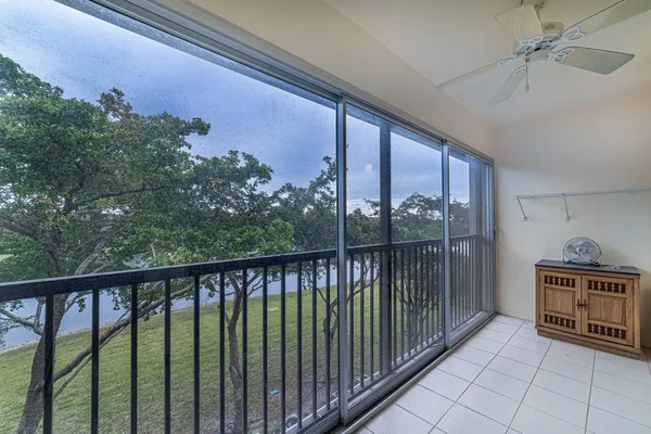 $1,850 | 901 Southwest 141st Avenue, Unit 406M, Pembroke Pines, FL 33027