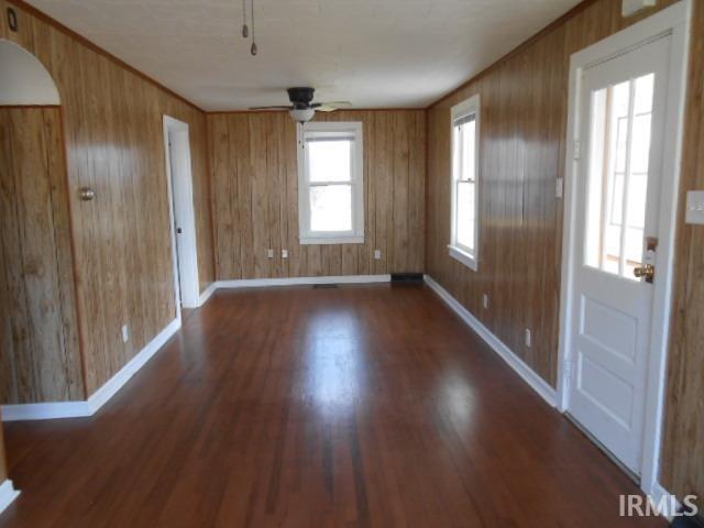 610 McCarty Road Princeton, IN 47670 - Photo 4 of 19 Gallery Image 4