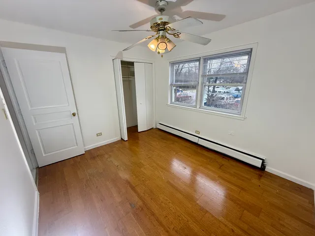 $1,500 | 255 East Oak Street, Unit 8, Addison, IL 60101