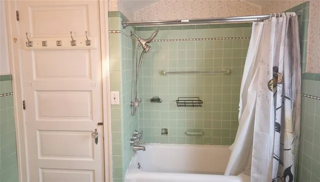 $239,900 | 516 West 3rd Street, Oil City, PA 16301