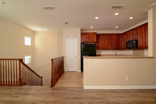 $349,950 | 3301 North Park Drive, Unit 1511, Sacramento, CA 95835