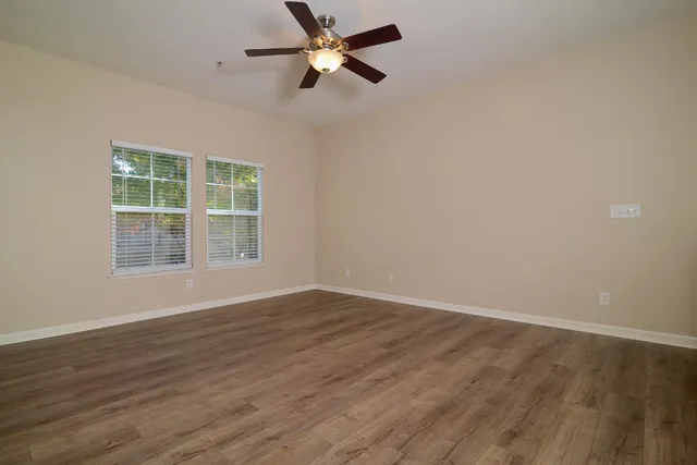 $349,950 | 3301 North Park Drive, Unit 1511, Sacramento, CA 95835