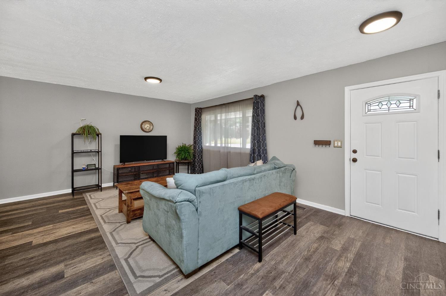 5691 Winton Road Fairfield, OH 45014 - Photo 7 of 44