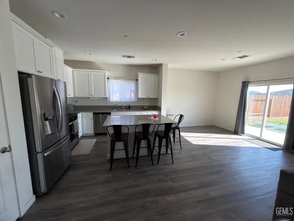 $390,000 | Undisclosed Address, Bakersfield, CA 93307