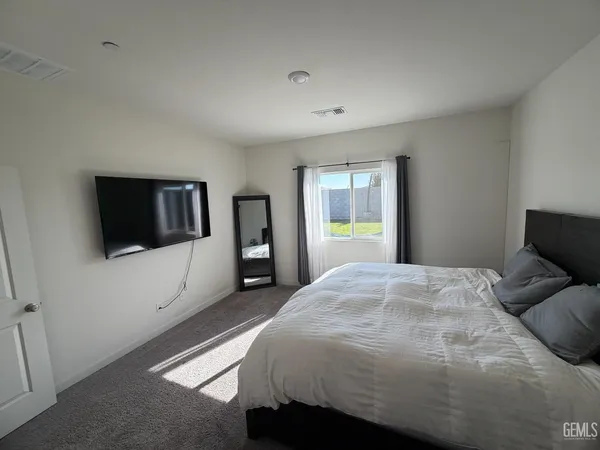 $390,000 | Undisclosed Address, Bakersfield, CA 93307