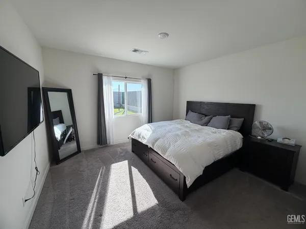 $390,000 | Undisclosed Address, Bakersfield, CA 93307