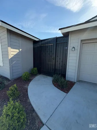 $390,000 | Undisclosed Address, Bakersfield, CA 93307
