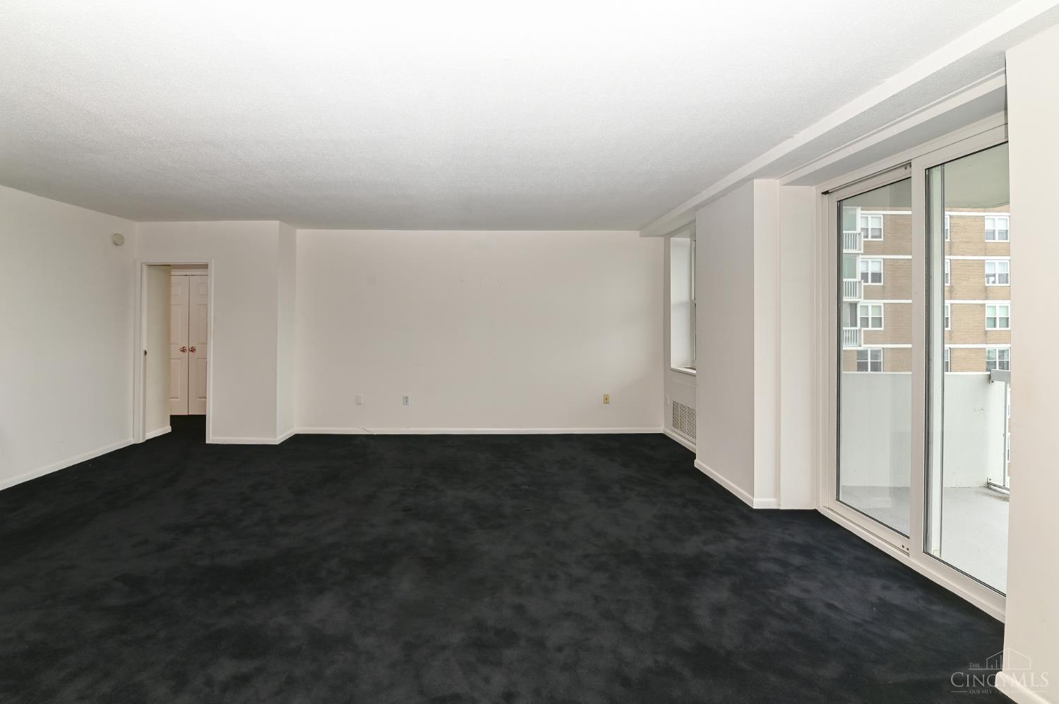 2444 Madison Road, Unit 1509 Cincinnati, OH 45208 - Photo 4 of 40