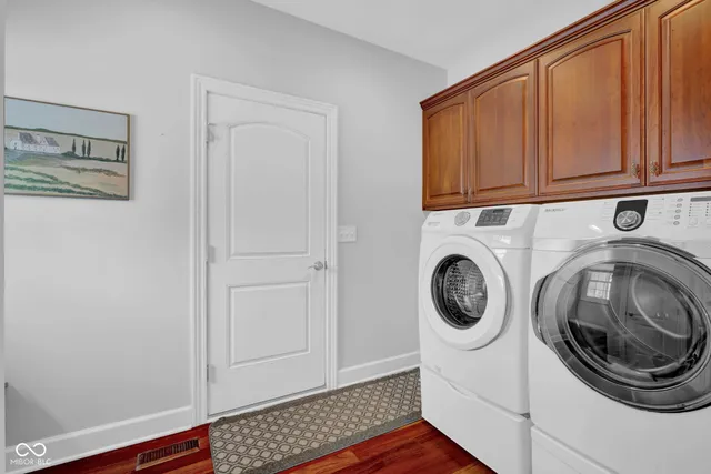 $649,900 | 5173 Northwood Drive, Columbus, IN 47201