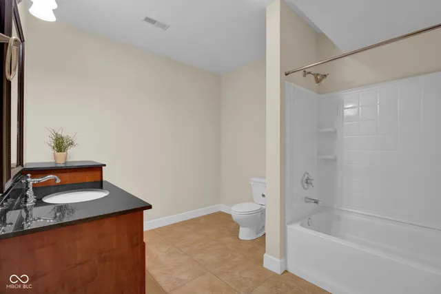 $649,900 | 5173 Northwood Drive, Columbus, IN 47201