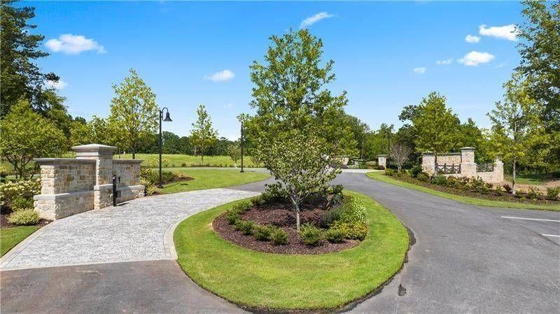 330 Lakeshore Road Milton, GA 30004 - Photo 19 of 21