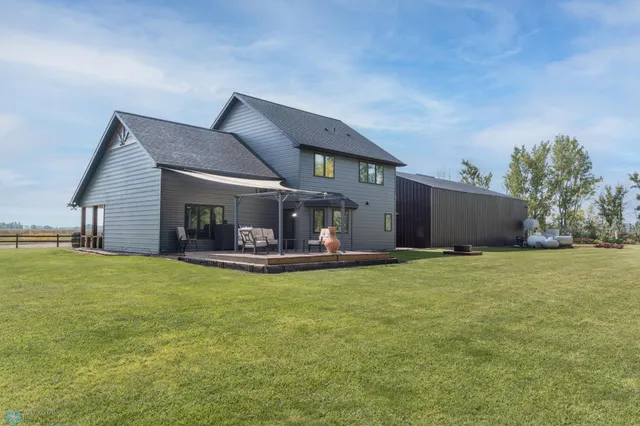 $1,150,000 | 635 20th Street Northeast, Thompson, ND 58278