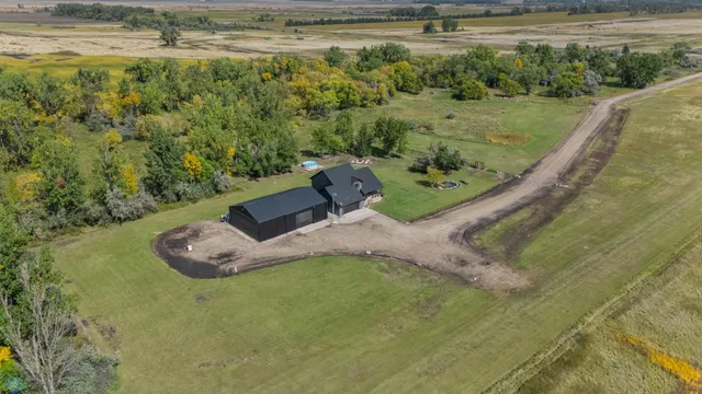 $1,150,000 | 635 20th Street Northeast, Thompson, ND 58278