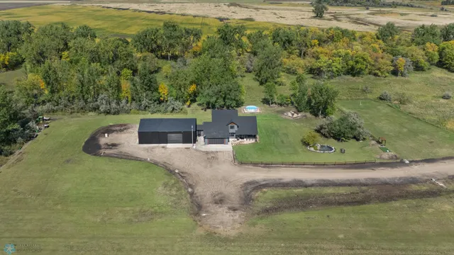 $1,150,000 | 635 20th Street Northeast, Thompson, ND 58278