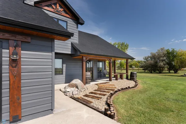 $1,150,000 | 635 20th Street Northeast, Thompson, ND 58278