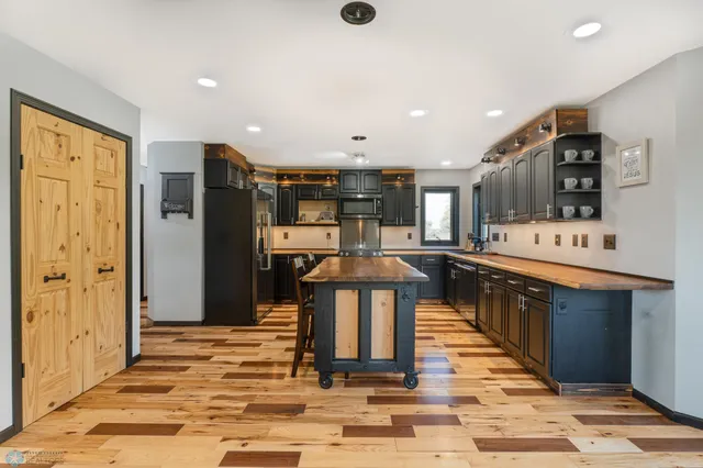 $1,150,000 | 635 20th Street Northeast, Thompson, ND 58278