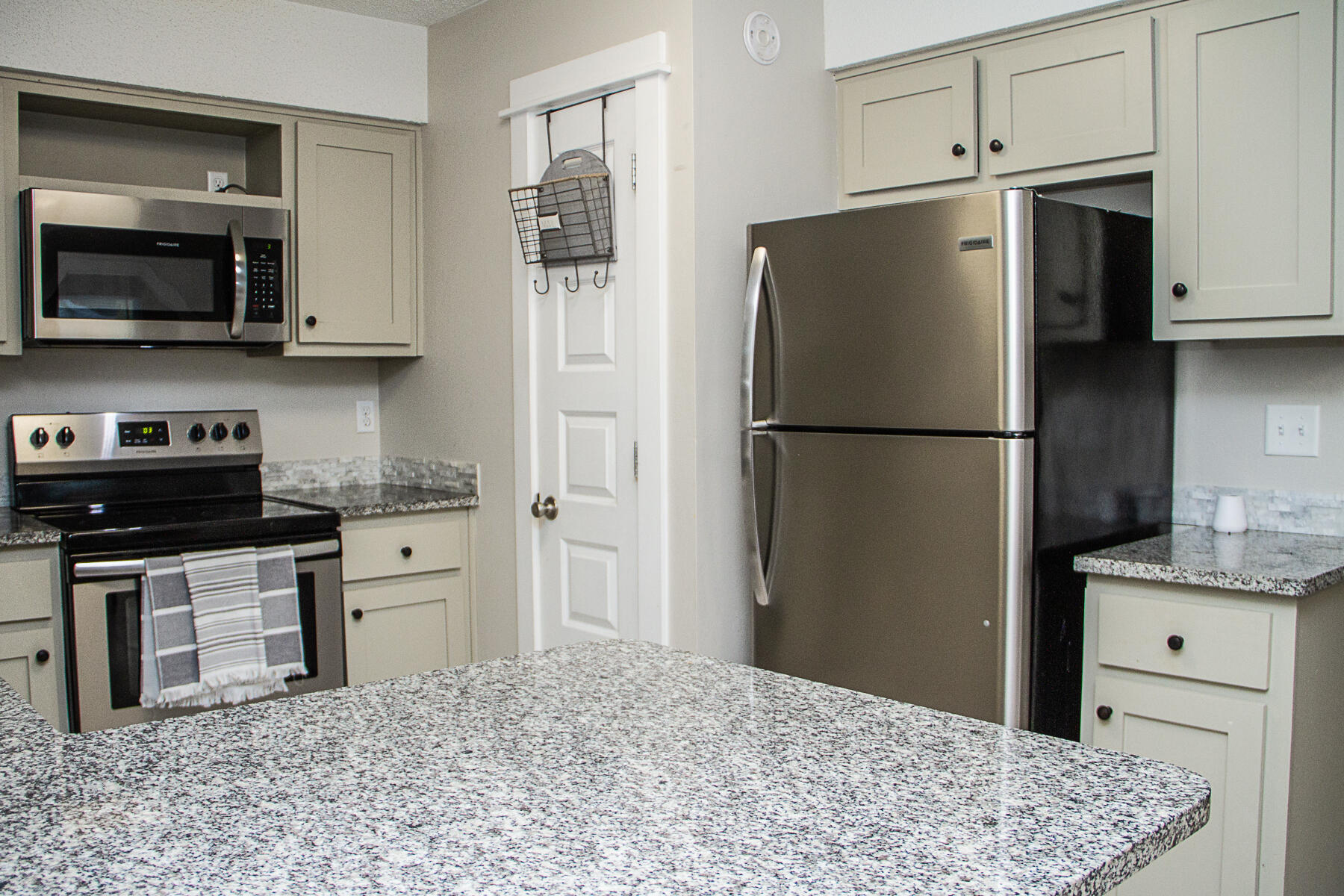 114 Springwood Circle Crestview, FL 32536 - Photo 10 of 23 IMG_0016