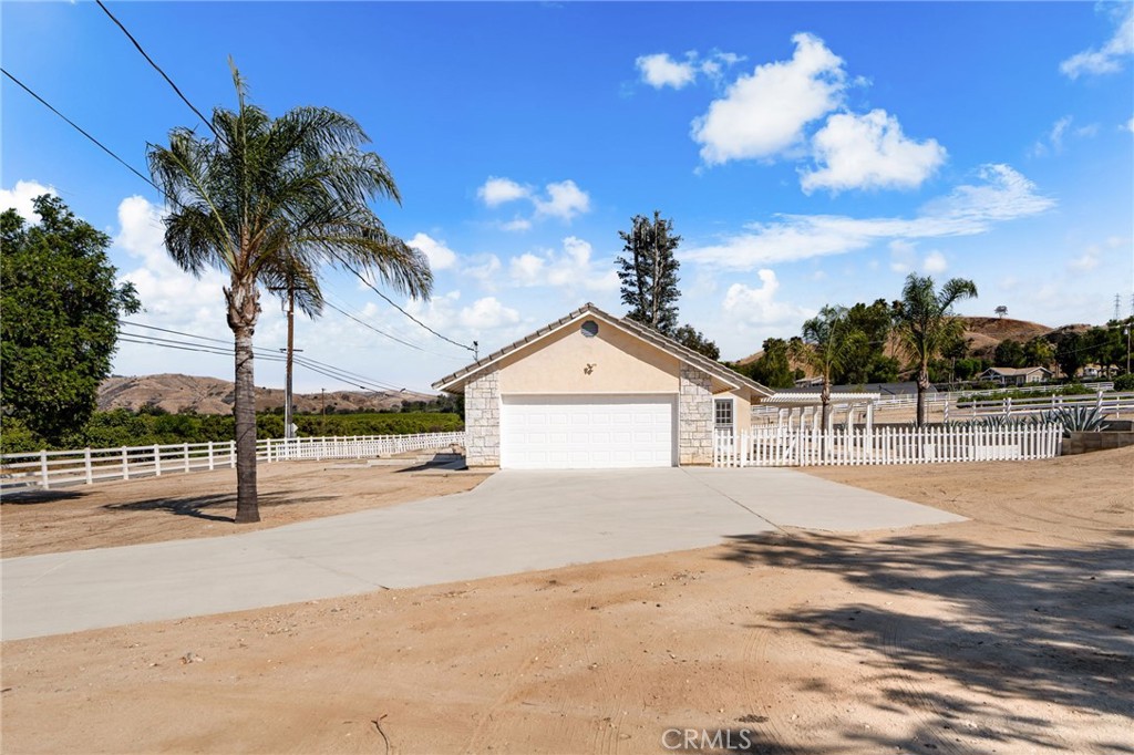 28442 San Timoteo Canyon Road Redlands, CA 92373 - Photo 13 of 77