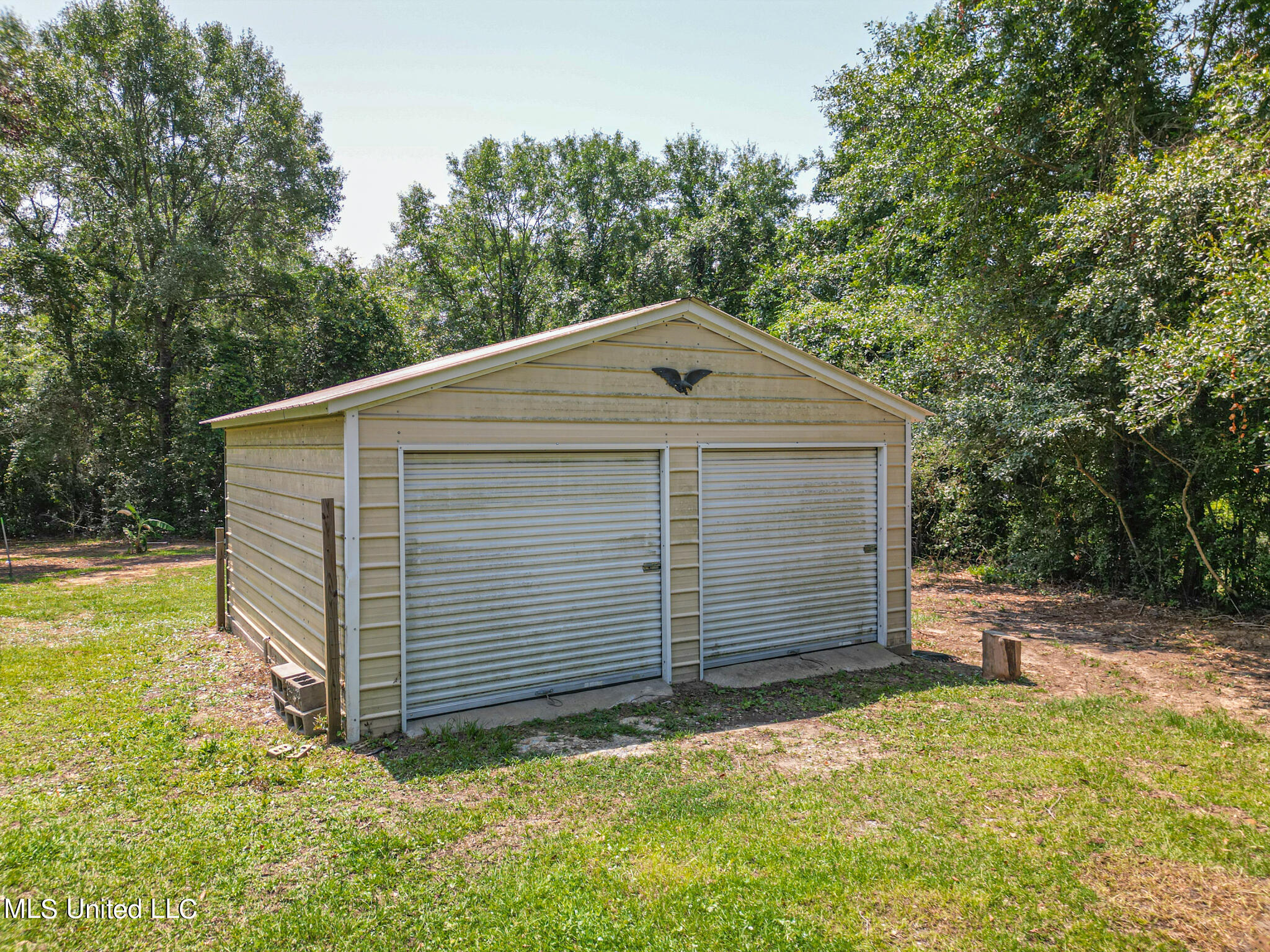 24105 McHenry Road Saucier, MS 39574 - Photo 3 of 20 24105 McHenry Rd-36003