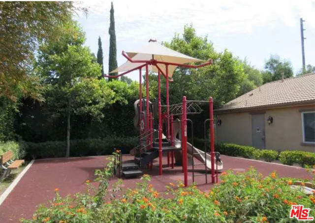 a view of workspace with windows