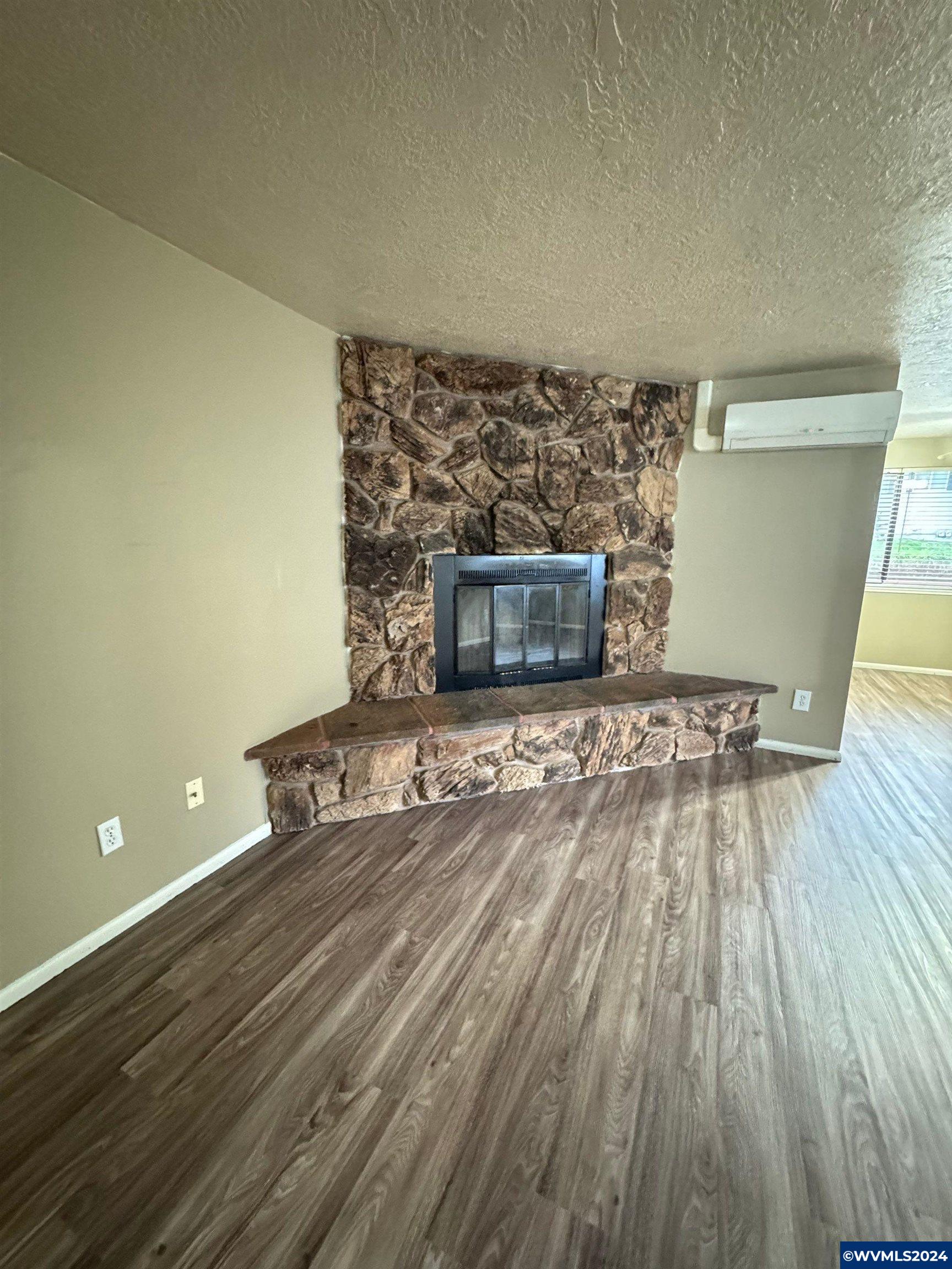 6090 Fircrest Street Southeast Salem, OR 97306 - Photo 18 of 45