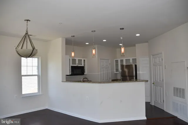 $325,000 | 3032 Bellamy Way, Unit 5, Suitland, MD 20746