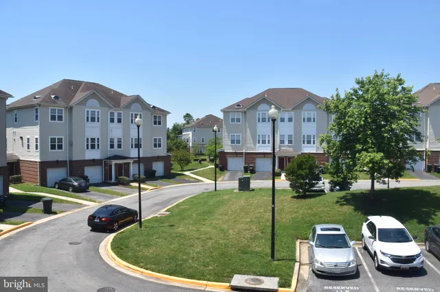 $325,000 | 3032 Bellamy Way, Unit 5, Suitland, MD 20746