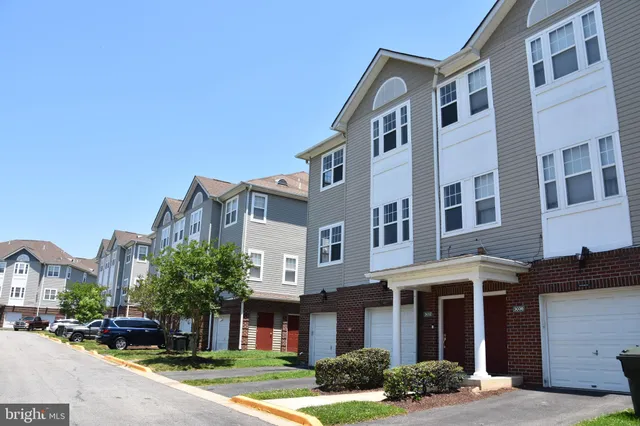 $325,000 | 3032 Bellamy Way, Unit 5, Suitland, MD 20746