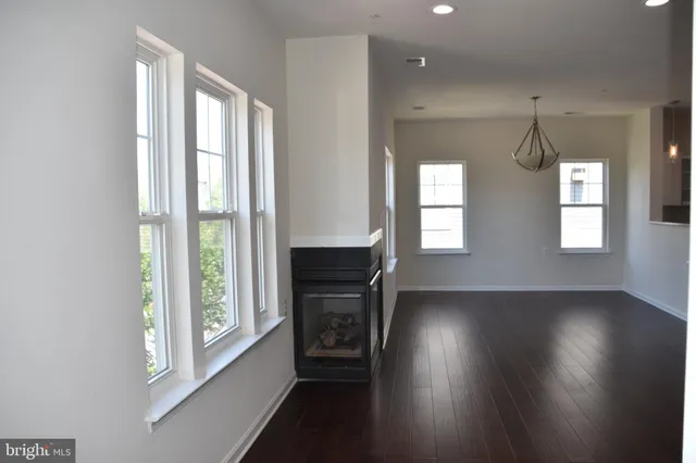 $325,000 | 3032 Bellamy Way, Unit 5, Suitland, MD 20746