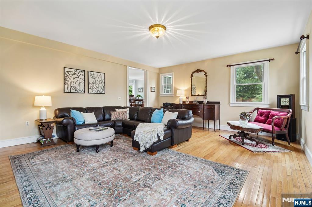 400 Grove Street Montclair, NJ 07043 - Photo 11 of 39