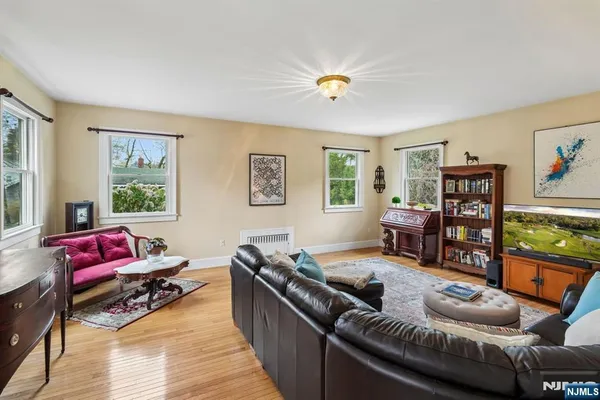 $1,150,000 | 400 Grove Street, Montclair, NJ 07043
