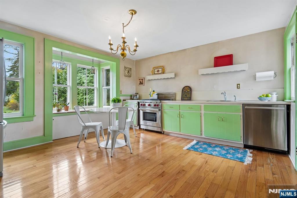 400 Grove Street Montclair, NJ 07043 - Photo 13 of 39