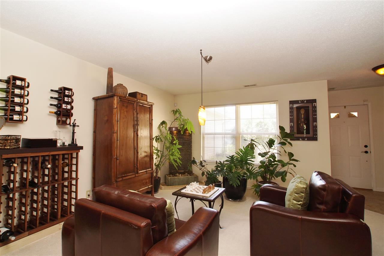 825 Springwater Road Kokomo, IN 46902 - Photo 4 of 22 Gallery Image 4