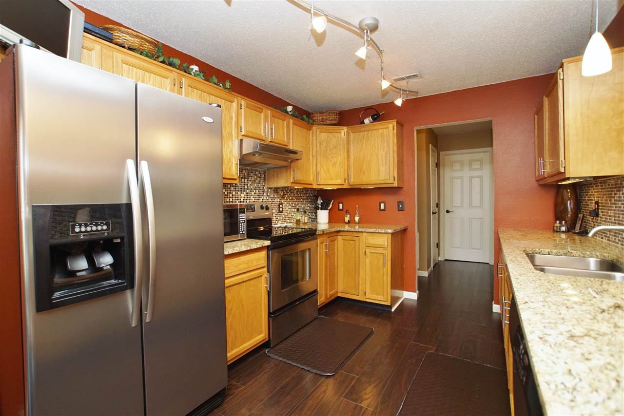 825 Springwater Road Kokomo, IN 46902 - Photo 8 of 22 Gallery Image 8