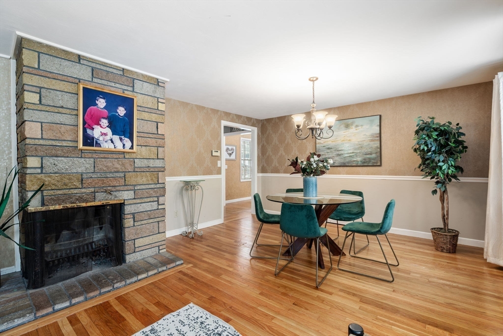 39 Greenwich Road Norwood, MA 02062 - Photo 8 of 42 Gallery Image 8