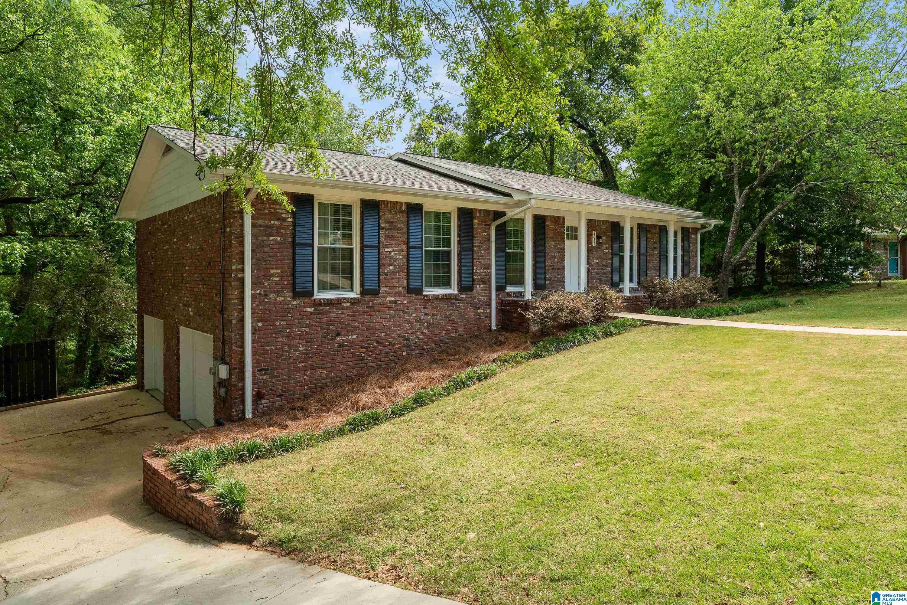 4617 Tecumseh Lane Pelham, AL 35124 - Photo 1 of 45