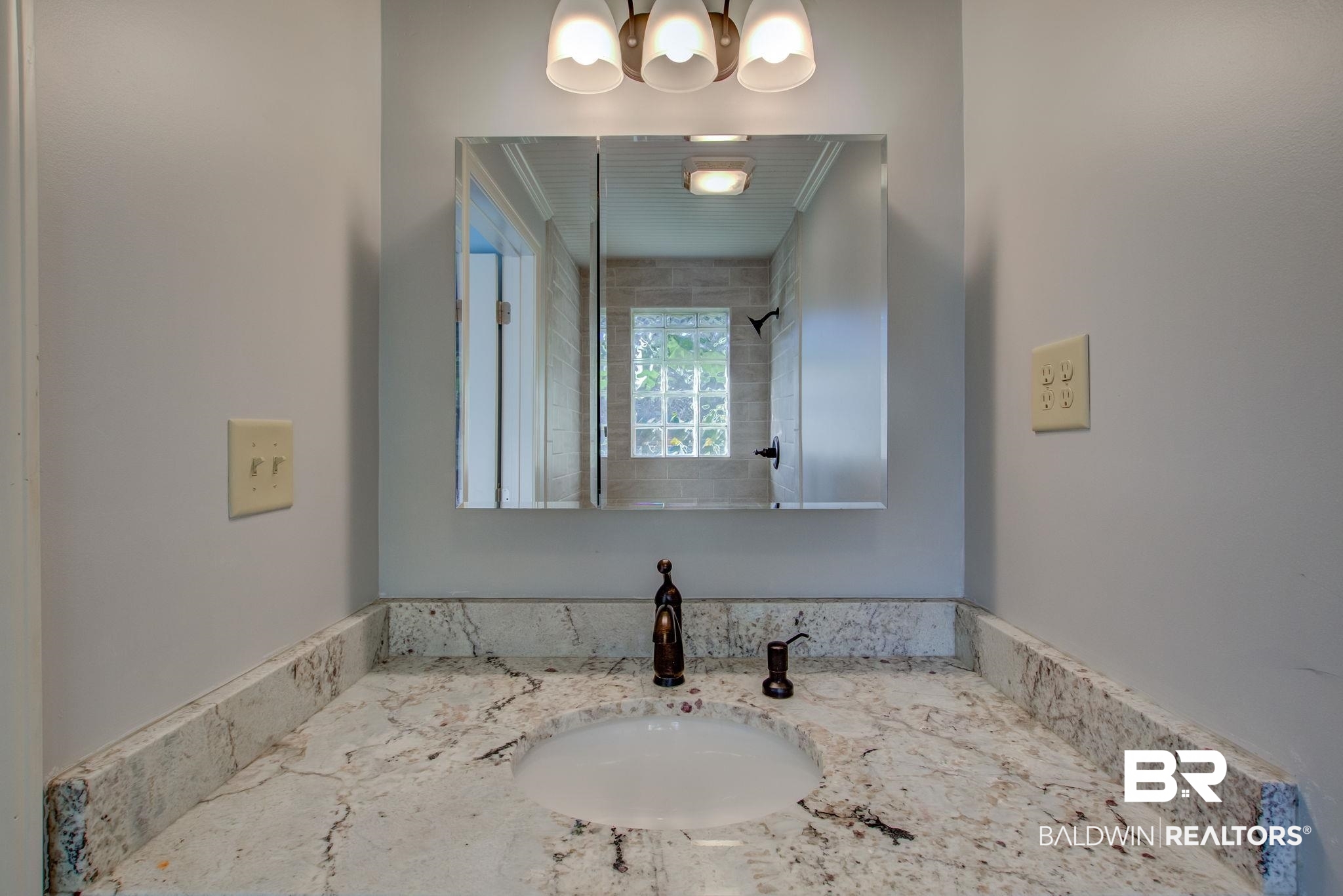 11110 Robin Road Fairhope, AL 36532 - Photo 15 of 31 Gallery Image 15