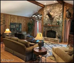$2,300,000 | 16844 Highway 12, Lexington, MS 39095