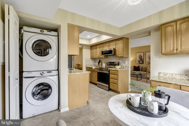 $299,900 | 10208 Bushman Drive, Oakton, VA 22124