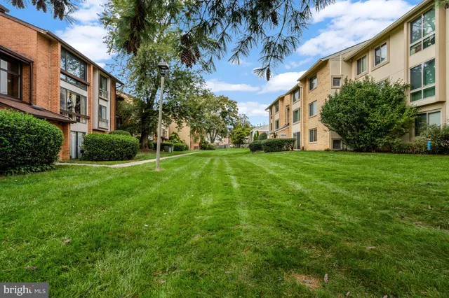 $299,900 | 10208 Bushman Drive, Oakton, VA 22124