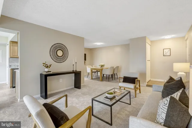 $299,900 | 10208 Bushman Drive, Oakton, VA 22124