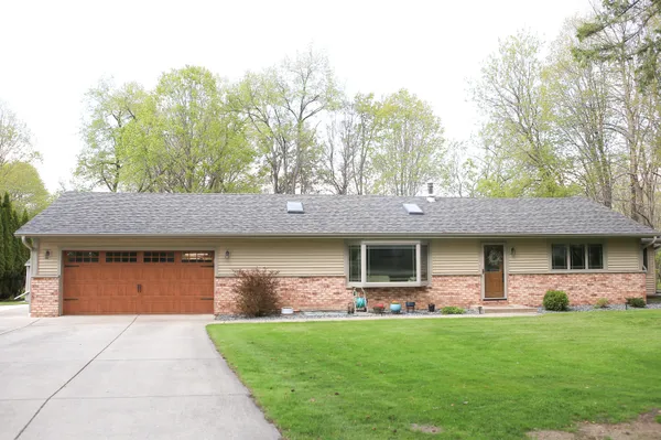 $479,900 | N64W34206 South Bayview Road, Oconomowoc, WI 53066