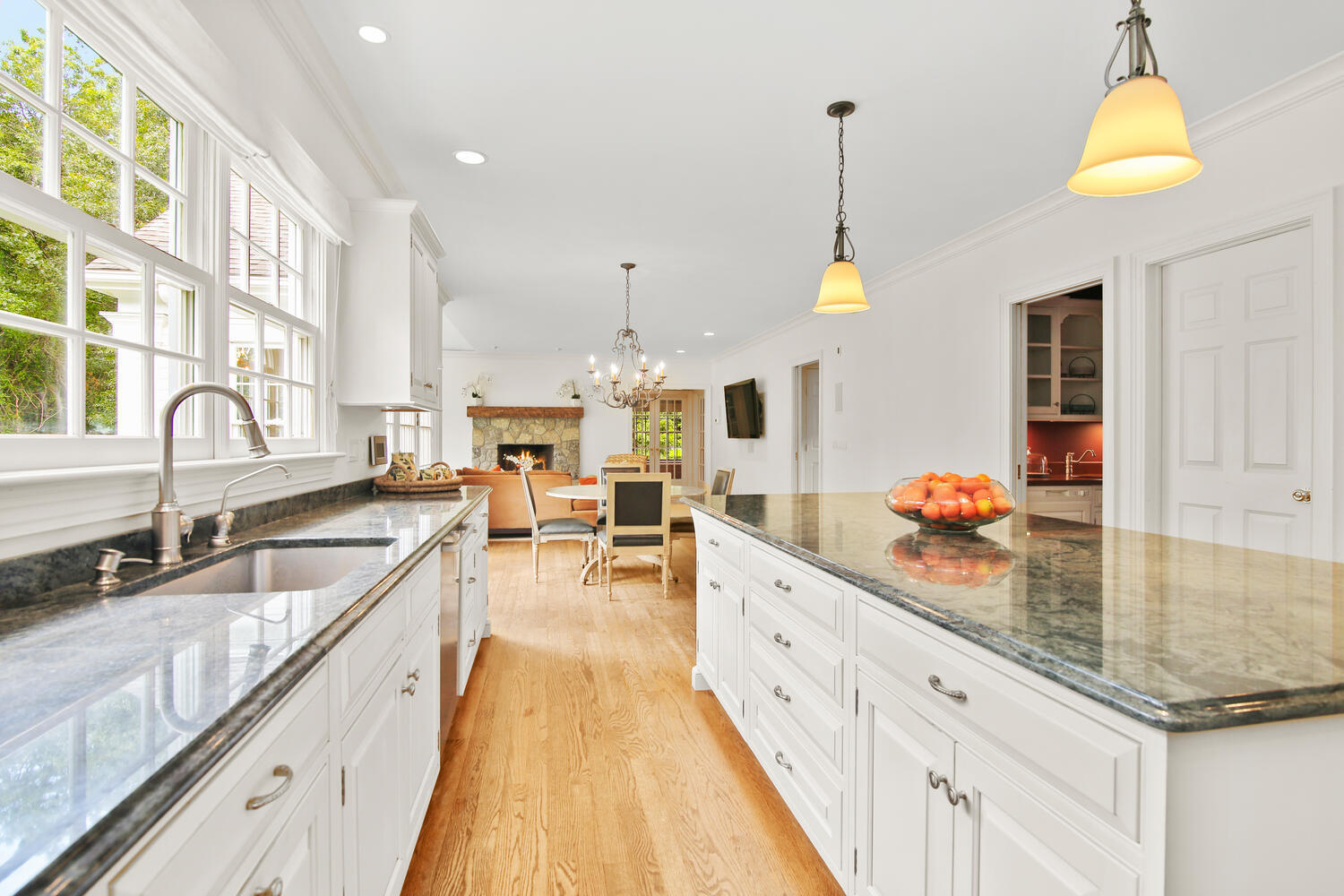 883 Valley Road New Canaan, CT 06840 - Photo 26 of 46 883 Valley Rd New Canaan CT-large-031-07