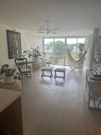 $2,950 | 1811 Sabal Palm Drive, Unit 406, Davie, FL 33324