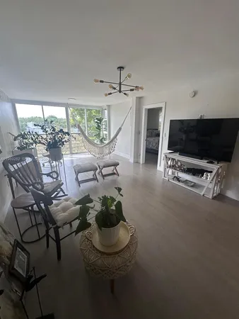 $2,950 | 1811 Sabal Palm Drive, Unit 406, Davie, FL 33324