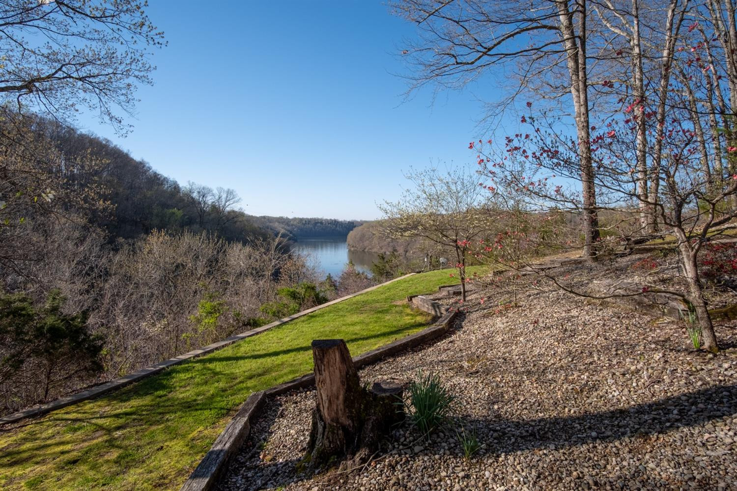 138 Balcony Bend Road Jamestown, KY 42629 - Photo 4 of 42 Photo 4