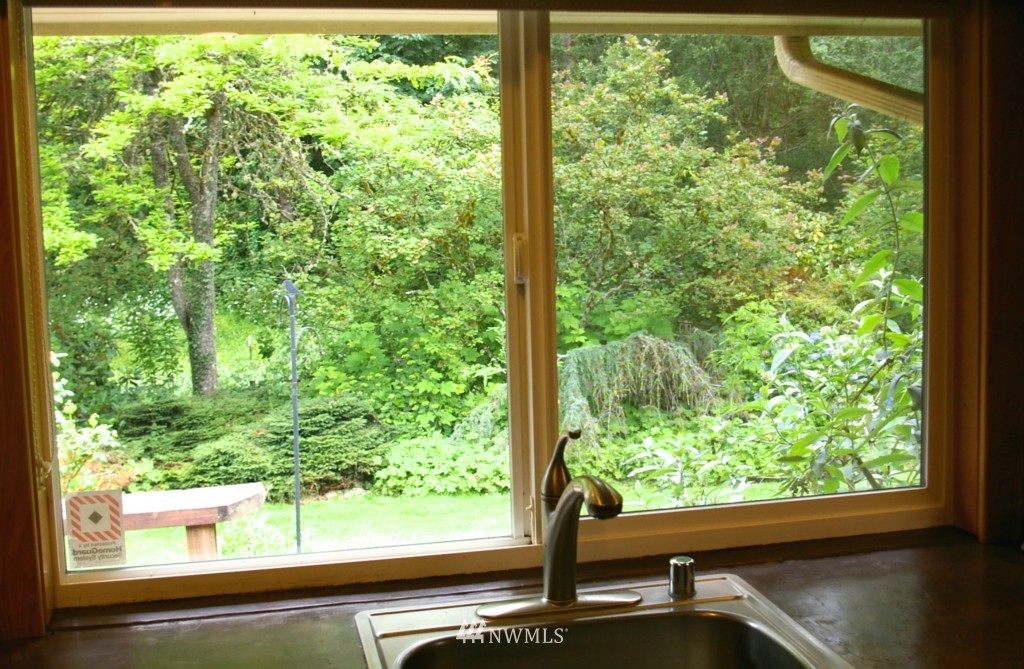 5637 Libby Road Northeast Olympia, WA 98506 - Photo 10 of 24 Gallery Image 10