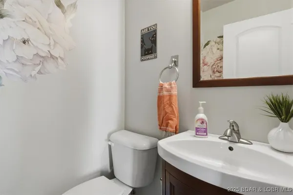 $460,000 | 5202 Little Ship Street, Osage Beach, MO 65065